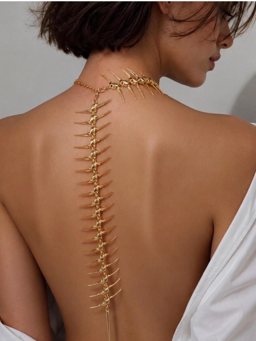 Gold Spine-Back Chain Necklace